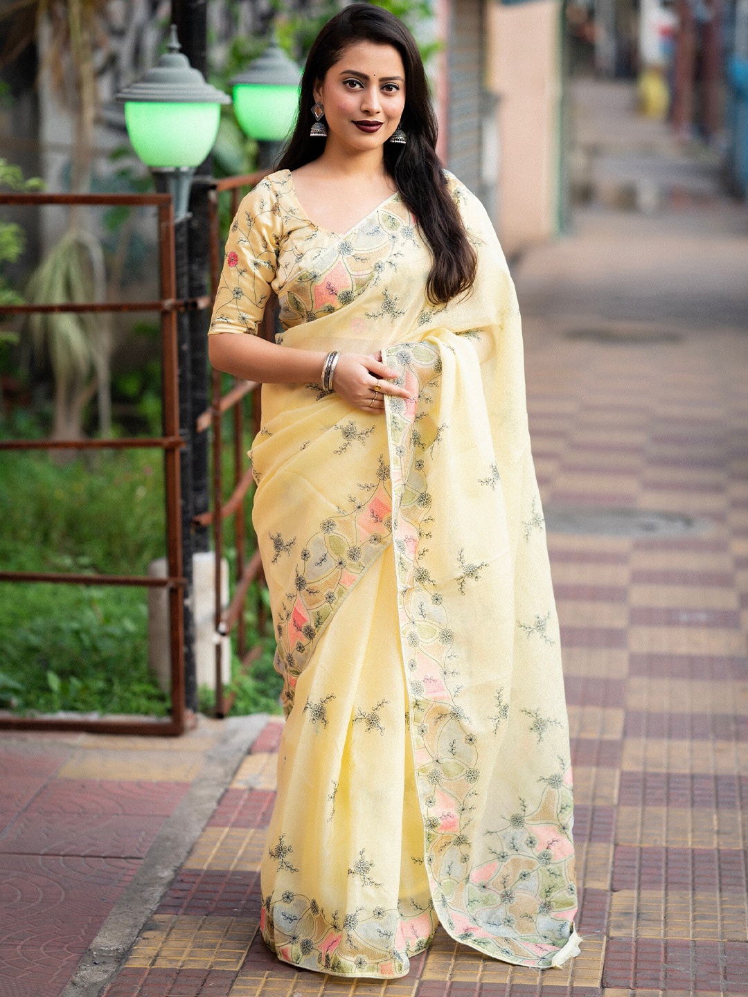 

STAVA CREATION Ethnic Motifs Embroidered Pure Linen Saree, Yellow