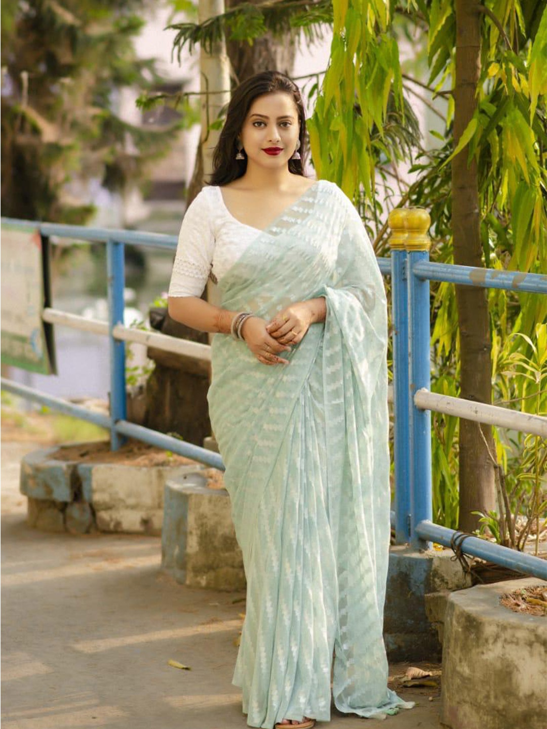 

STAVA CREATION Zari Embellished Saree, Blue