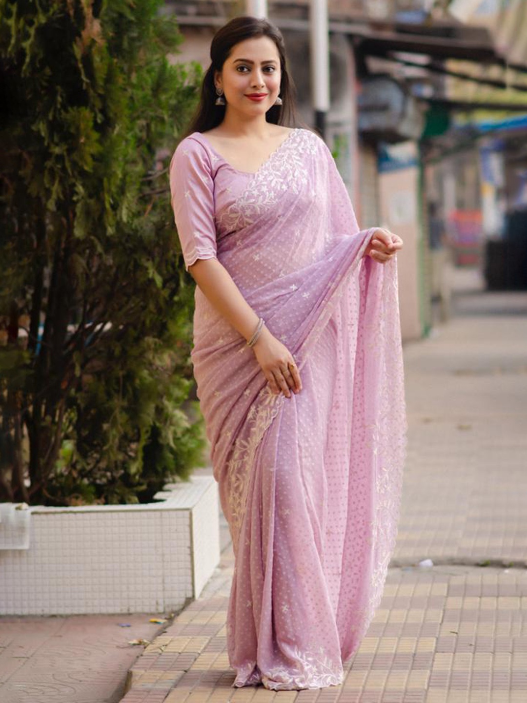 

STAVA CREATION Embroidered Woven Design Pure Chiffon Saree, Pink