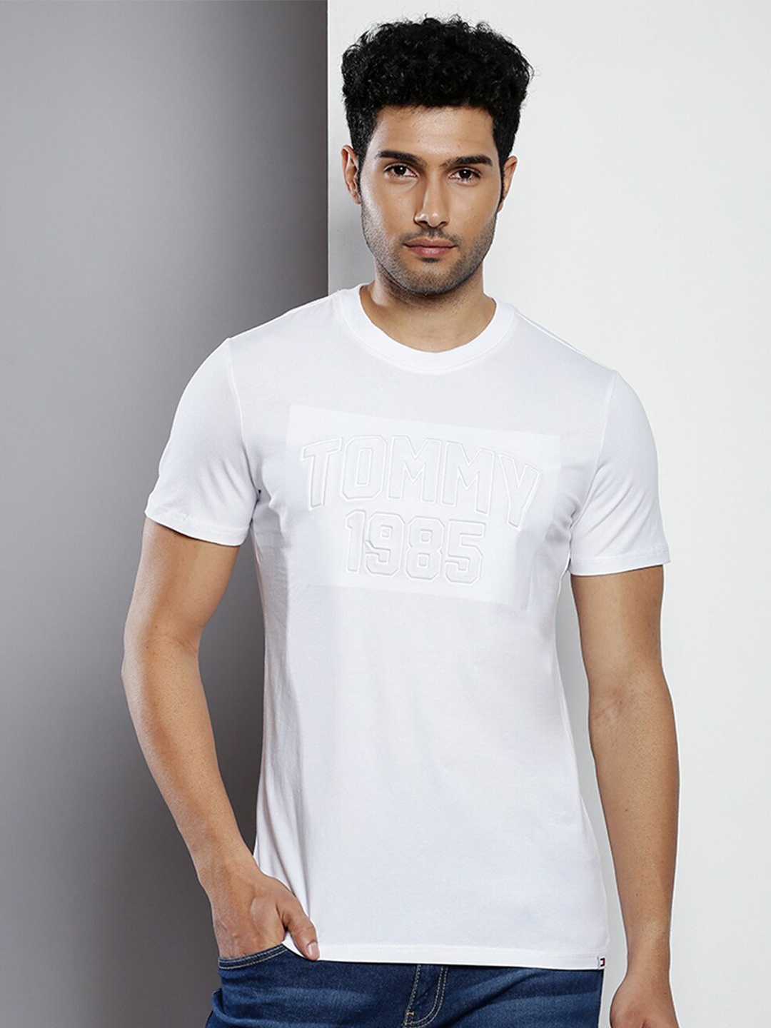 

Tommy Hilfiger Round Neck Self Design Short Sleeves T-shirt, White