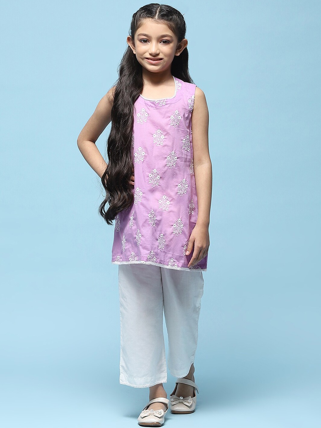 

Biba Girls Embroidered Round Neck Straight Kurta With Palazzo, Purple