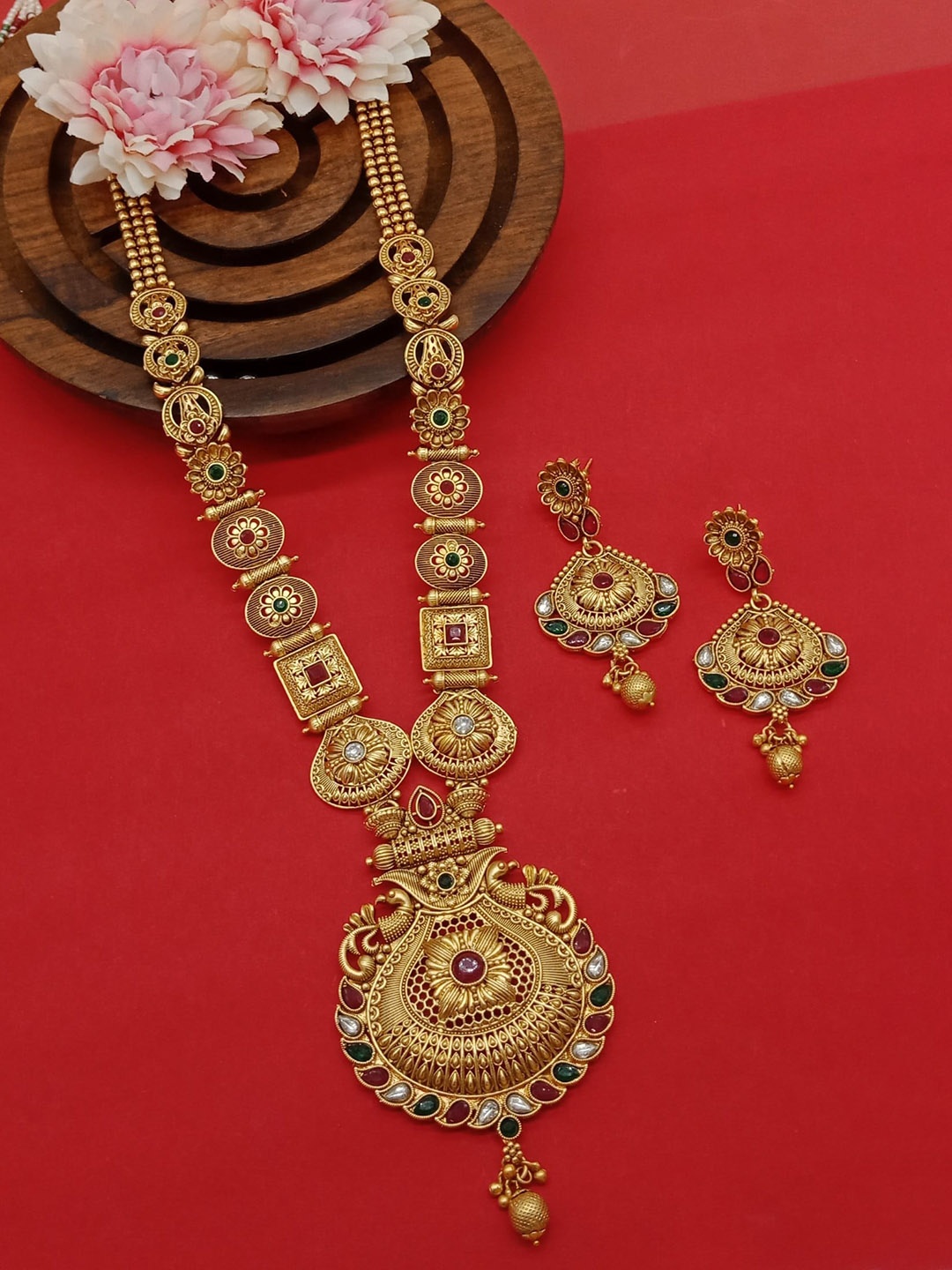 

AASHISH IMITATION Gold-Plated Kundan-Studded Antique Jewellery Set