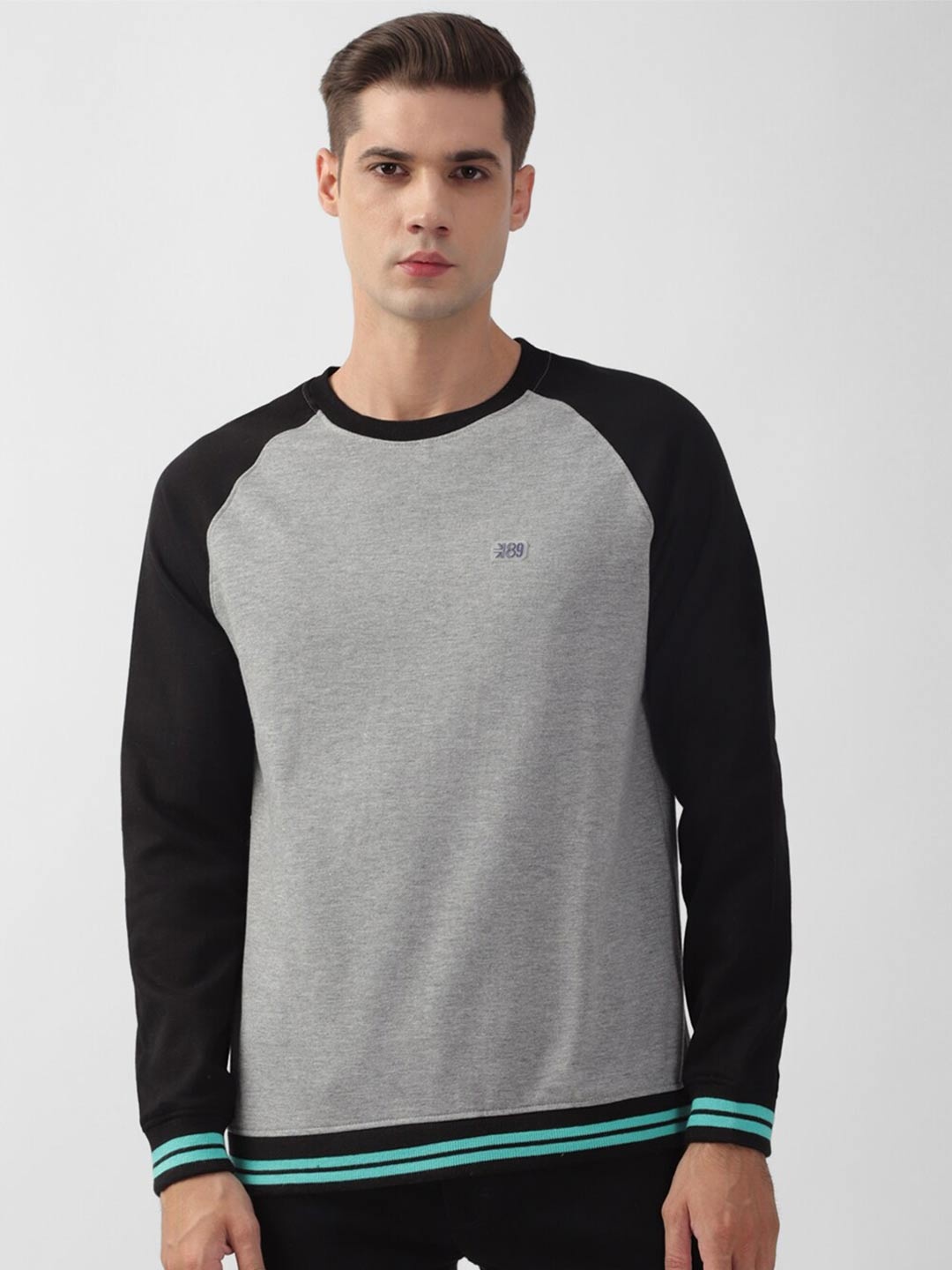 

Peter England Casuals Colourblocked Pullover, Grey