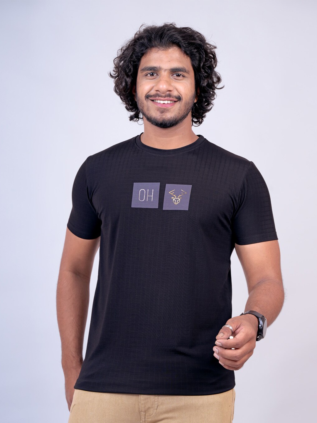 

Pontiac Graphic Printed Cotton T-shirt, Black