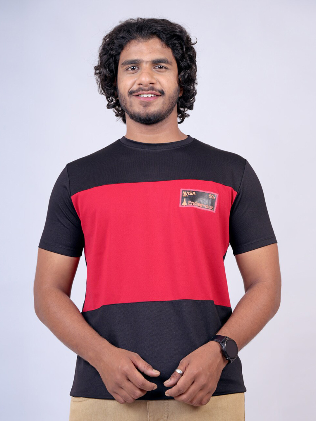 

Pontiac Colourblocked Round Neck Cotton Casual T-shirt, Black