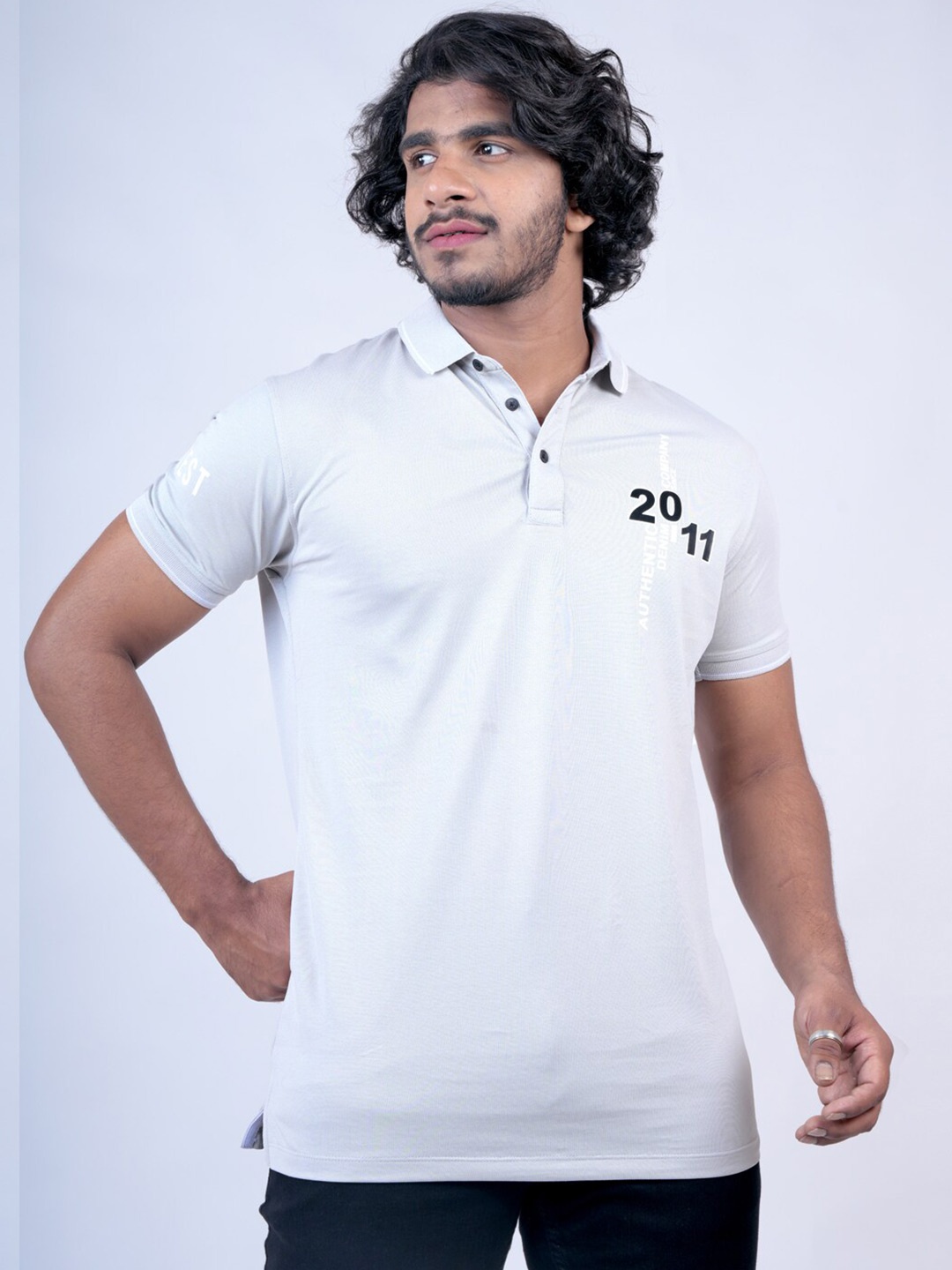 

Pontiac Typography Printed Polo Collar Cotton T-shirt, Grey