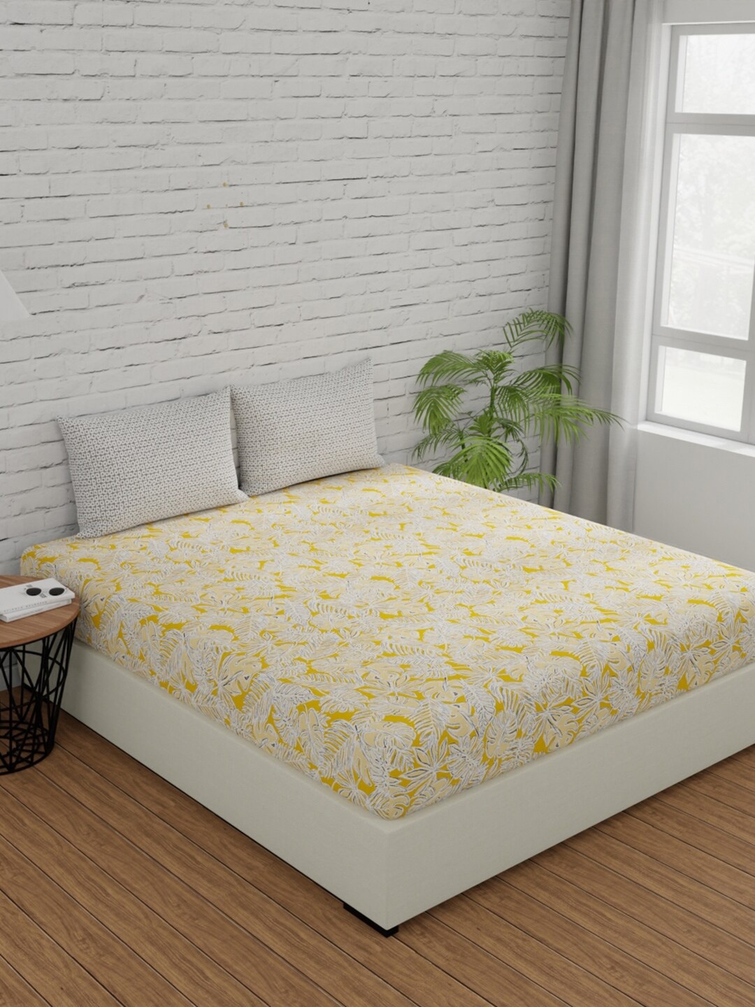 

Huesland Yellow & White 3 Pieces Floral Cotton 144 TC Queen Bedsheet with 2 Pillow Covers