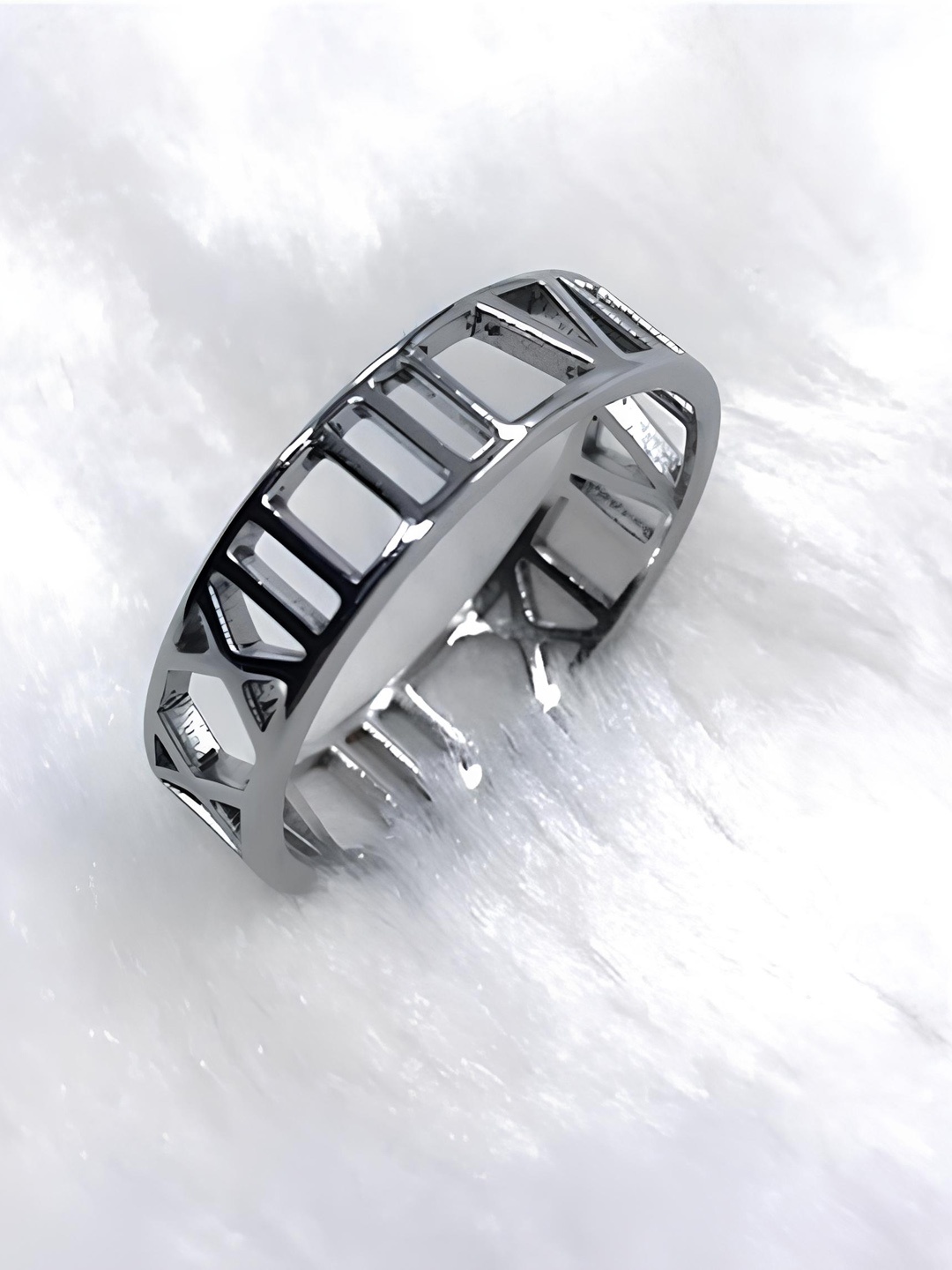 

KARISHMA KREATIONS Silver-Plated Hollow Design Stainless Steel Band Finger Ring