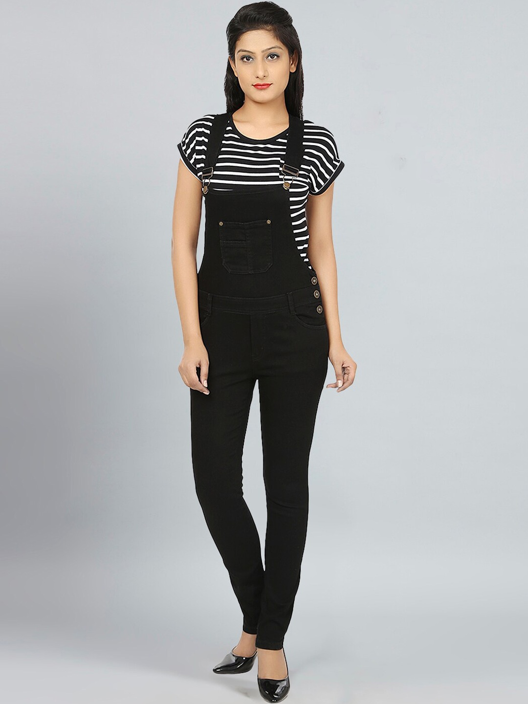 

urSense Women Slim Fit Washed Dungarees With T-Shirt, Black