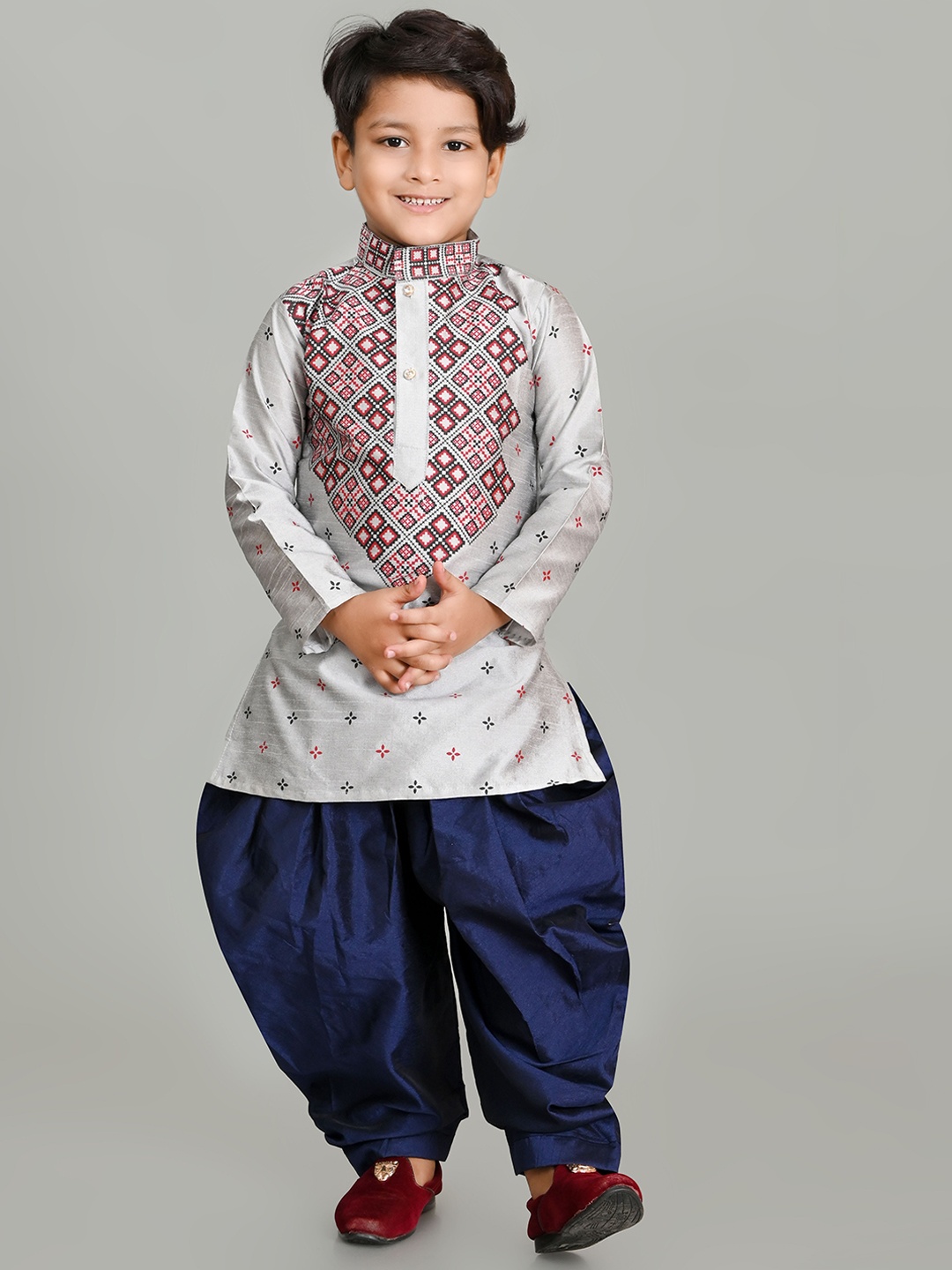 

BAESD Boys Geometric Printed Dupion Silk Straight Kurta With Patiala, Grey
