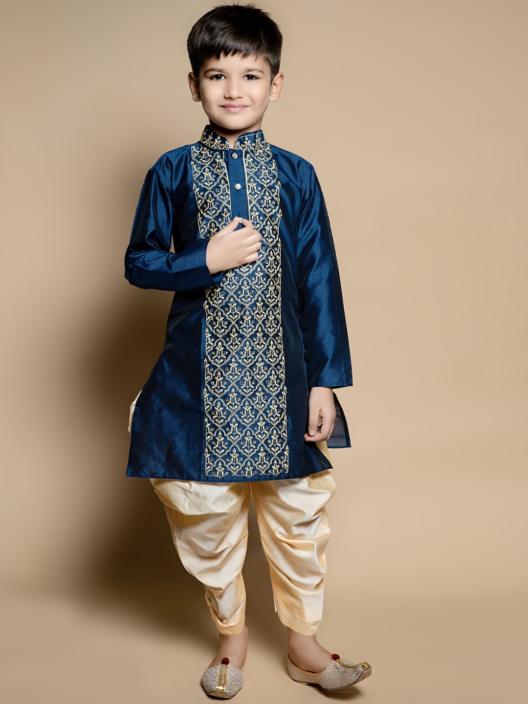 

BAESD Boys Embroidered Dupion Silk Straight Kurta With Patiala, Navy blue