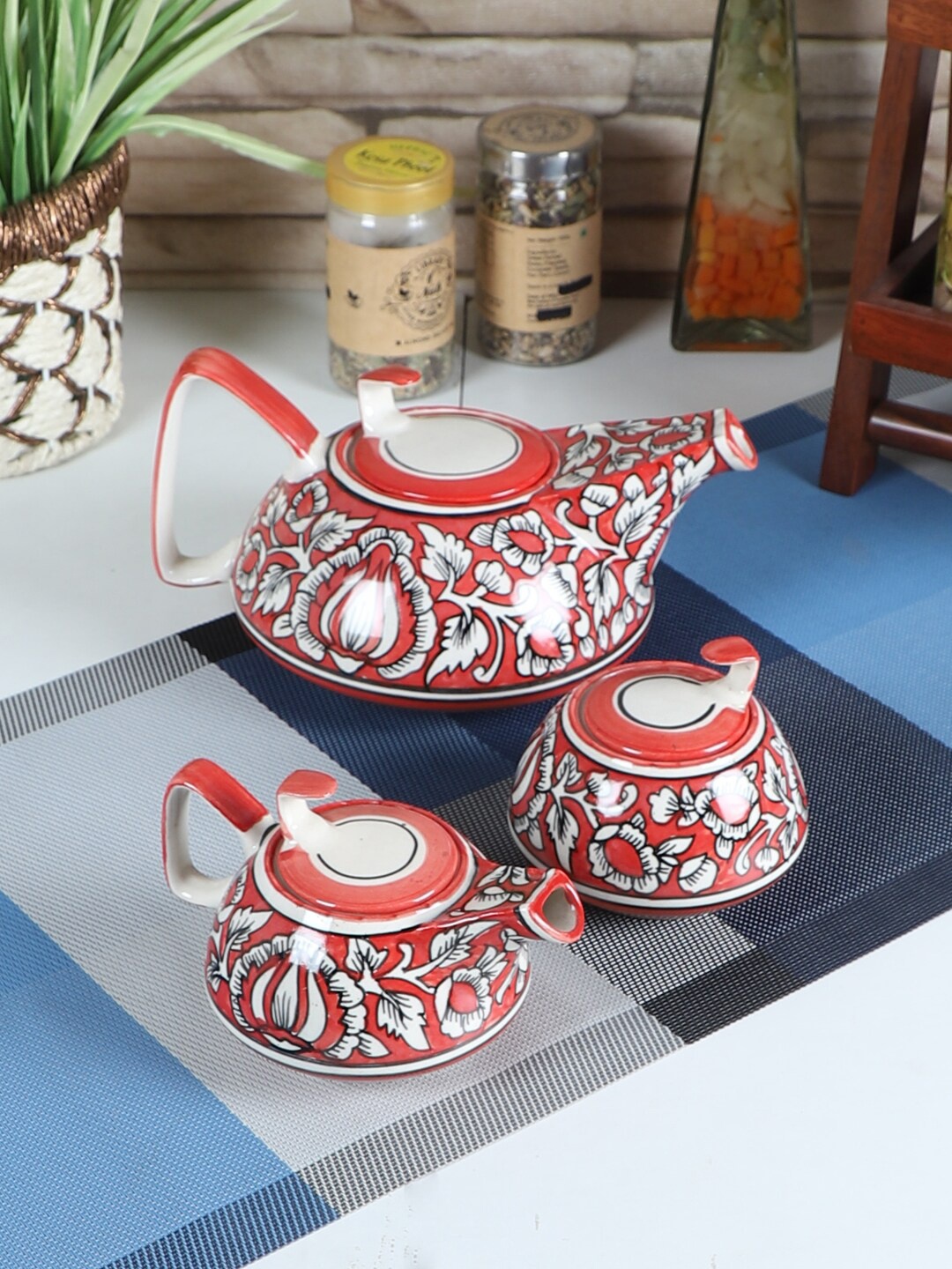 

CDI Red & White 3 Pieces Printed Ceramic Glossy Kettle Set