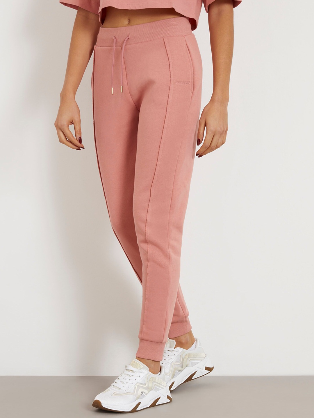 

GUESS Women Mid-Rise Jogger, Pink