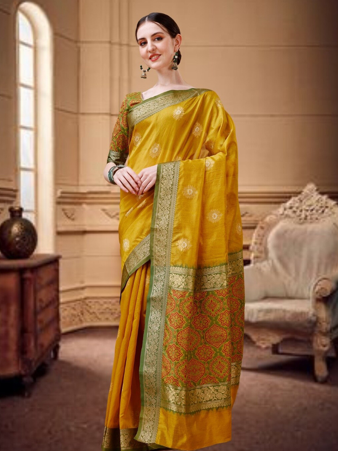 

MAGMINA Ethnic Motifs Woven Design Zari Banarasi Saree, Yellow
