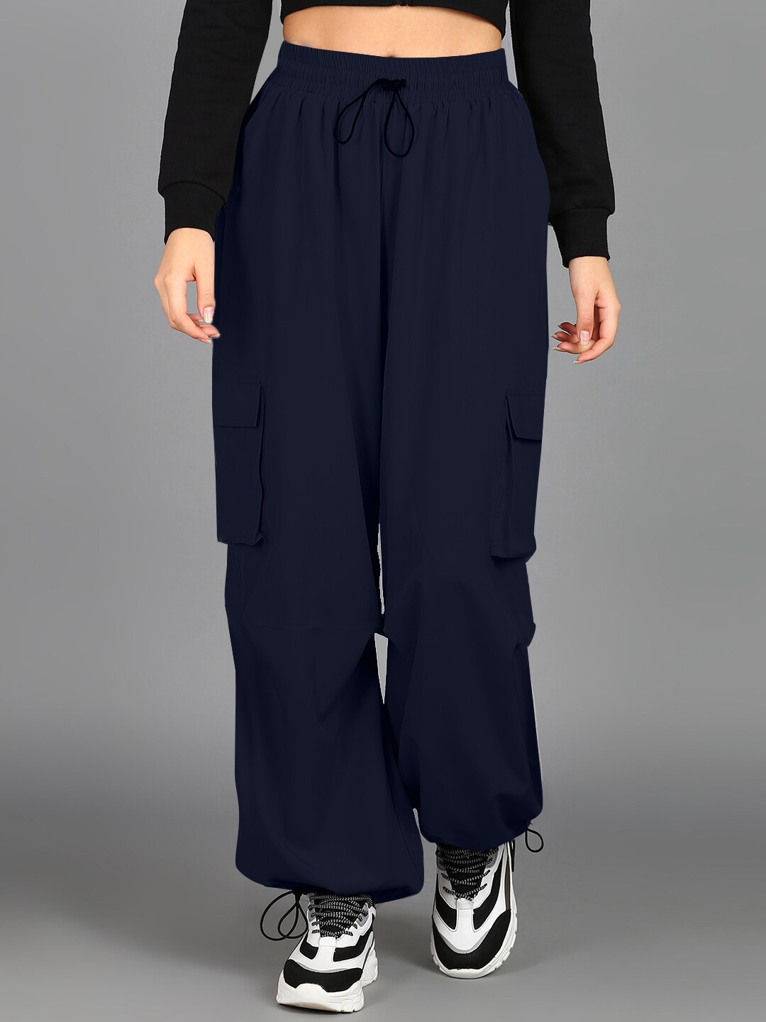 

Roadster Women Mid-Rise Baggy Fit Parachute Track Pants, Navy blue