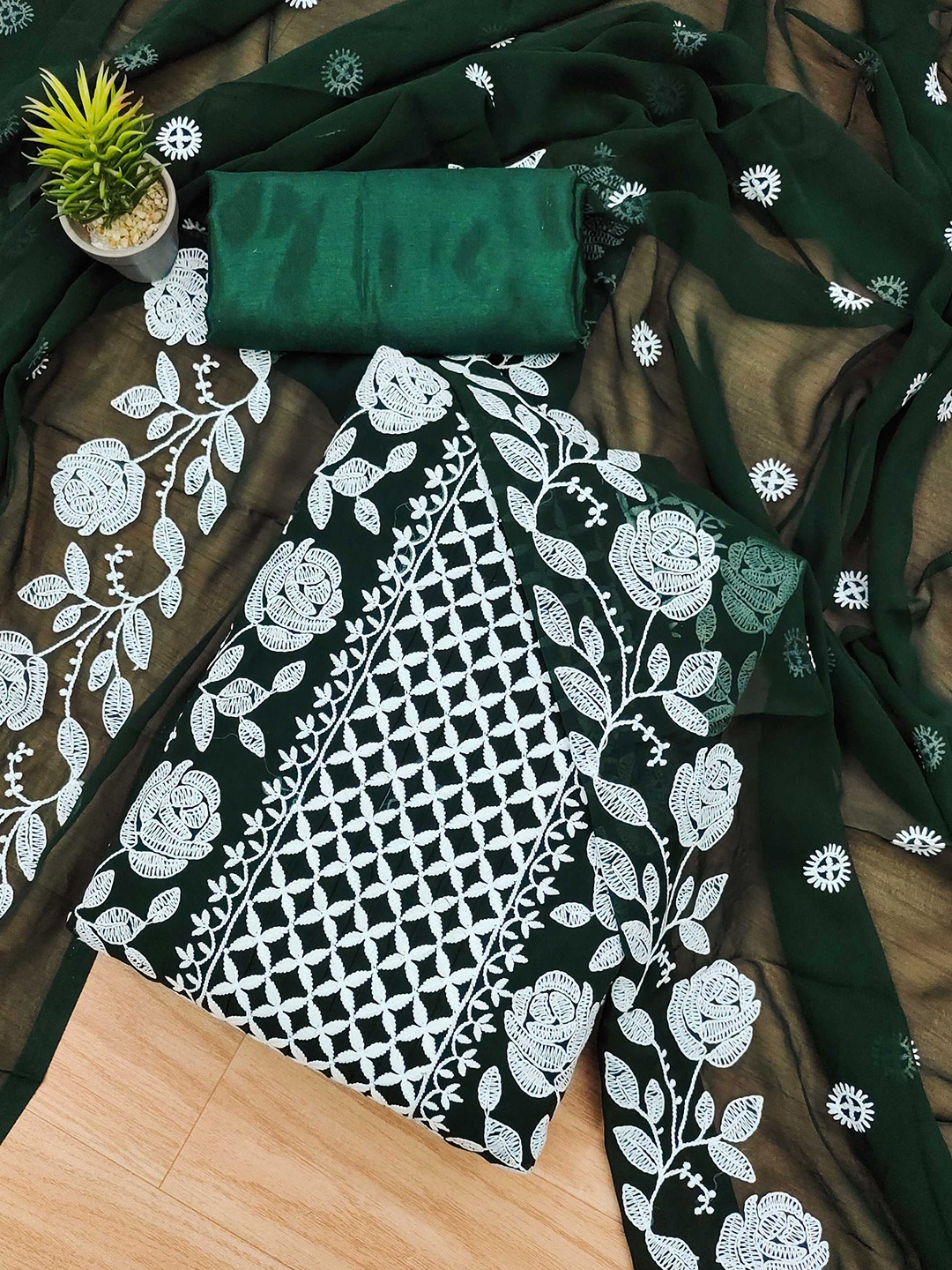 

Panzora Floral Embroidered Unstitched Dress Material, Green