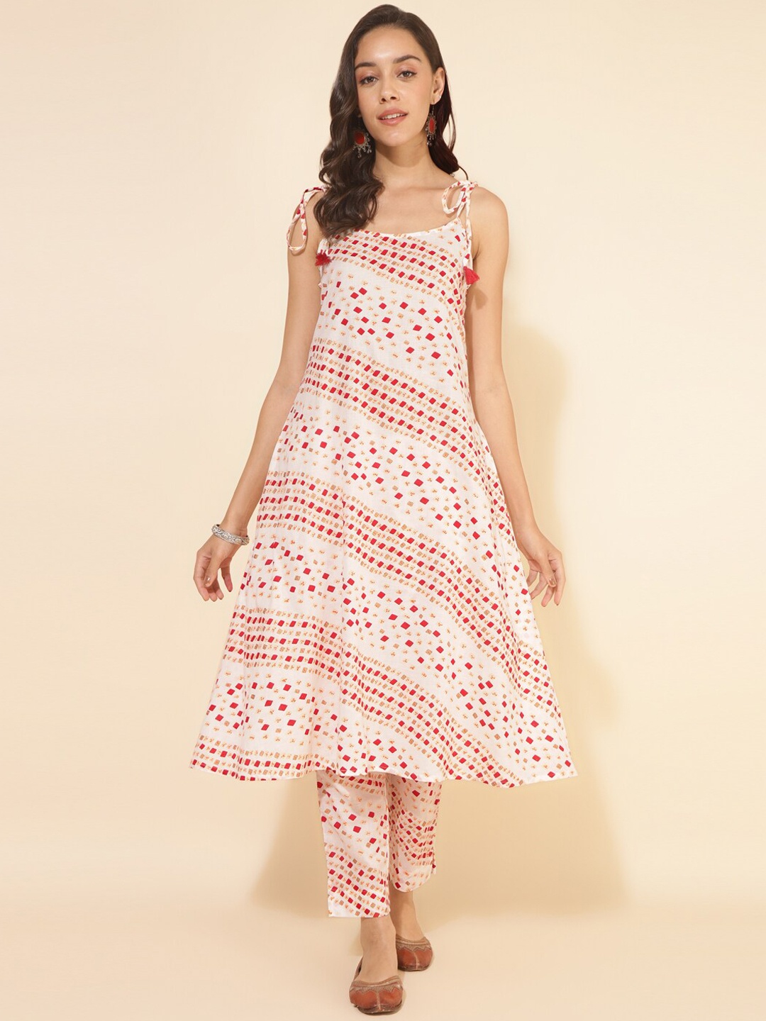 

Janasya Geometric Printed Pure Cotton Shoulder Strap Kurta with Trouser, White