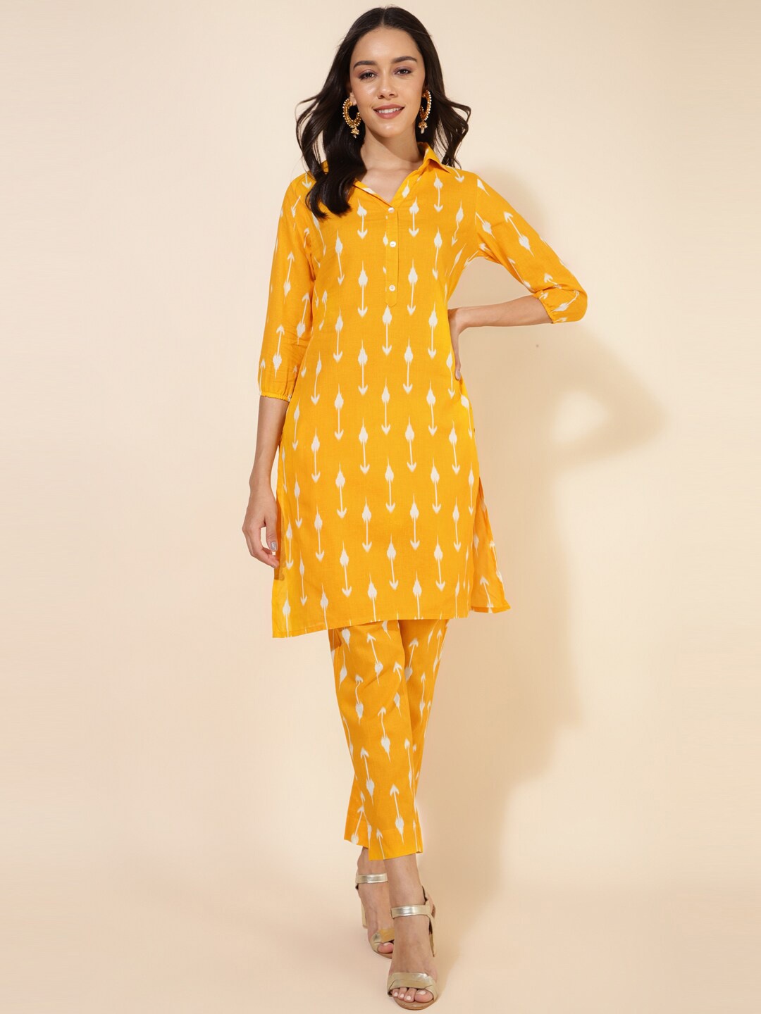 

Janasya Ikkat Printed Pure Cotton Straight Kurta With Pant, Yellow