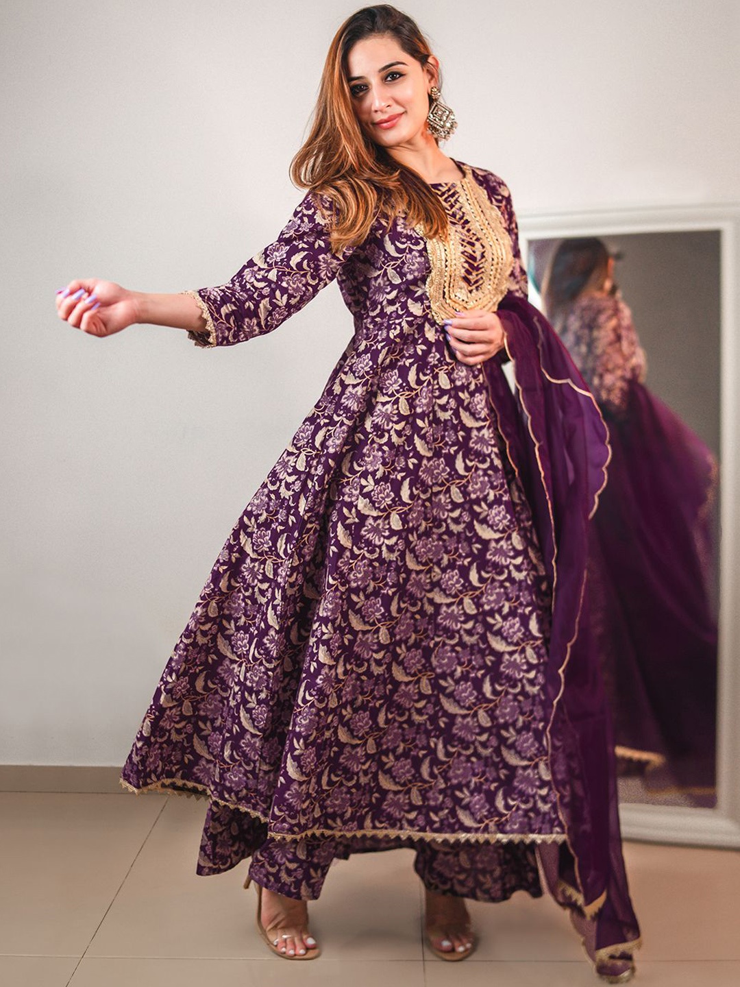 

Janasya Gotta Floral Printed Anarkali Cotton Kurta with Palazzo & Dupatta, Violet