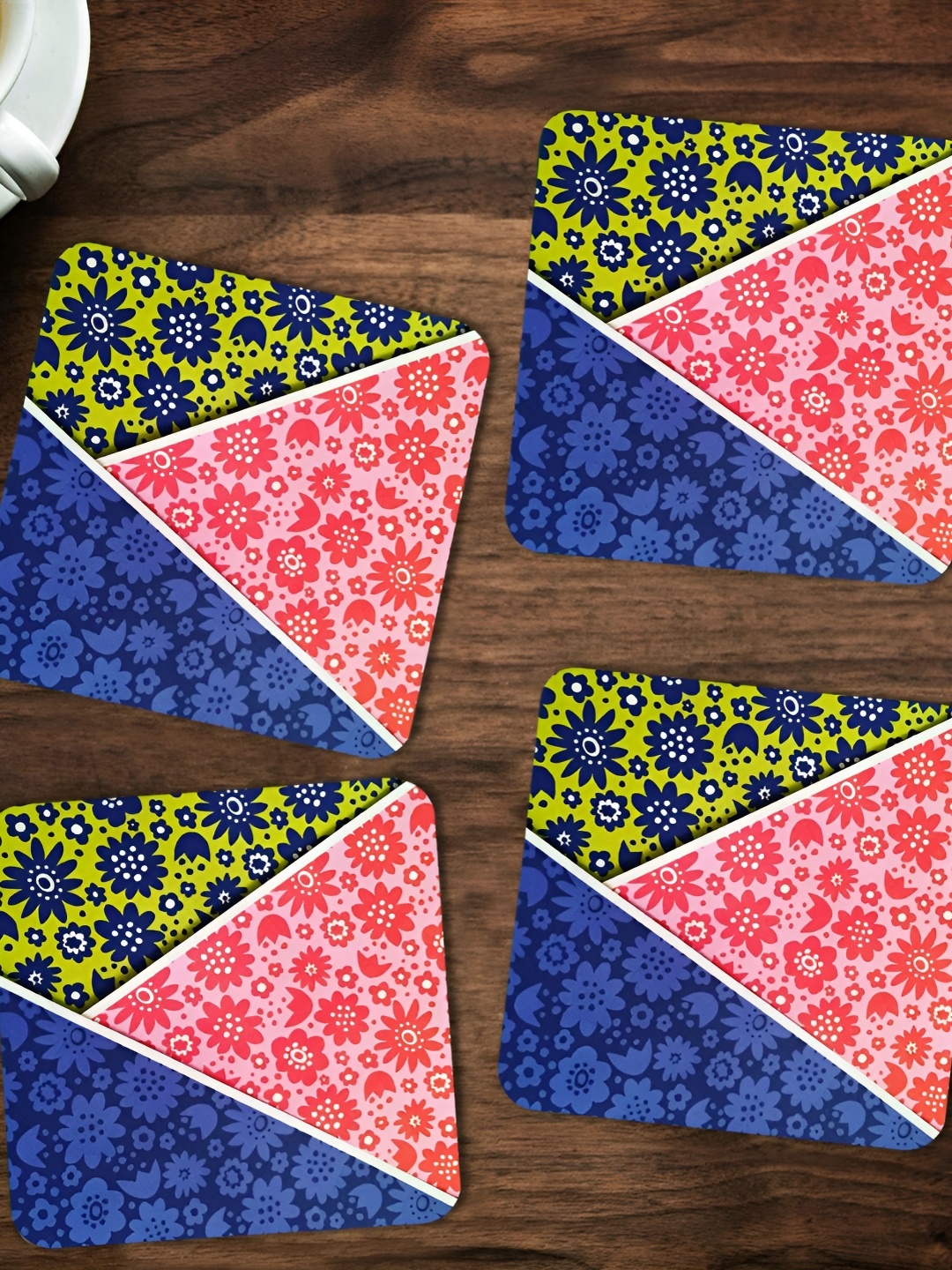 

ARTBUG 4 Pieces Blue & Pink Abstract Printed Coasters