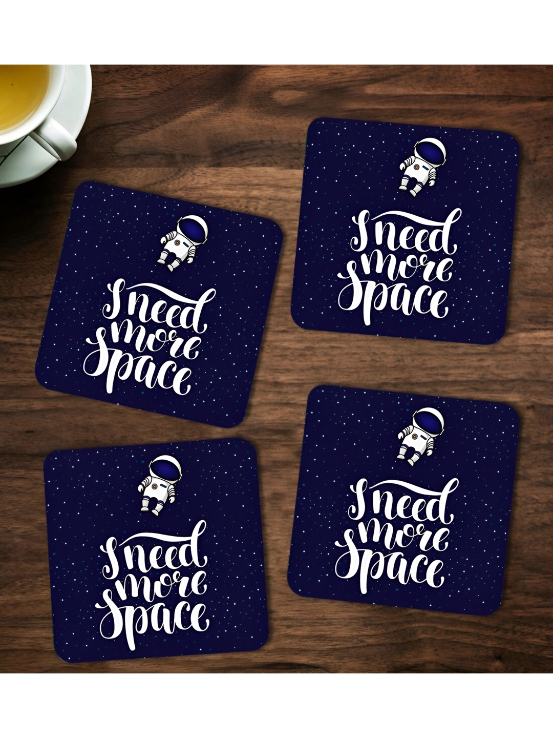 

ARTBUG Black & White 4 Pieces Printed Wooden Coasters