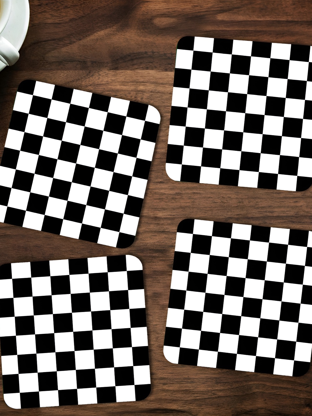 

ARTBUG Black & White 4 Pieces Printed Wooden Coasters