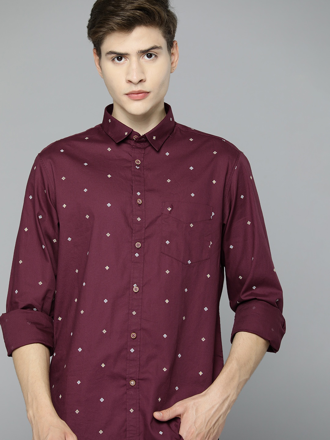 

Indian Terrain Slim Fit Pure Cotton Printed Casual Shirt, Maroon