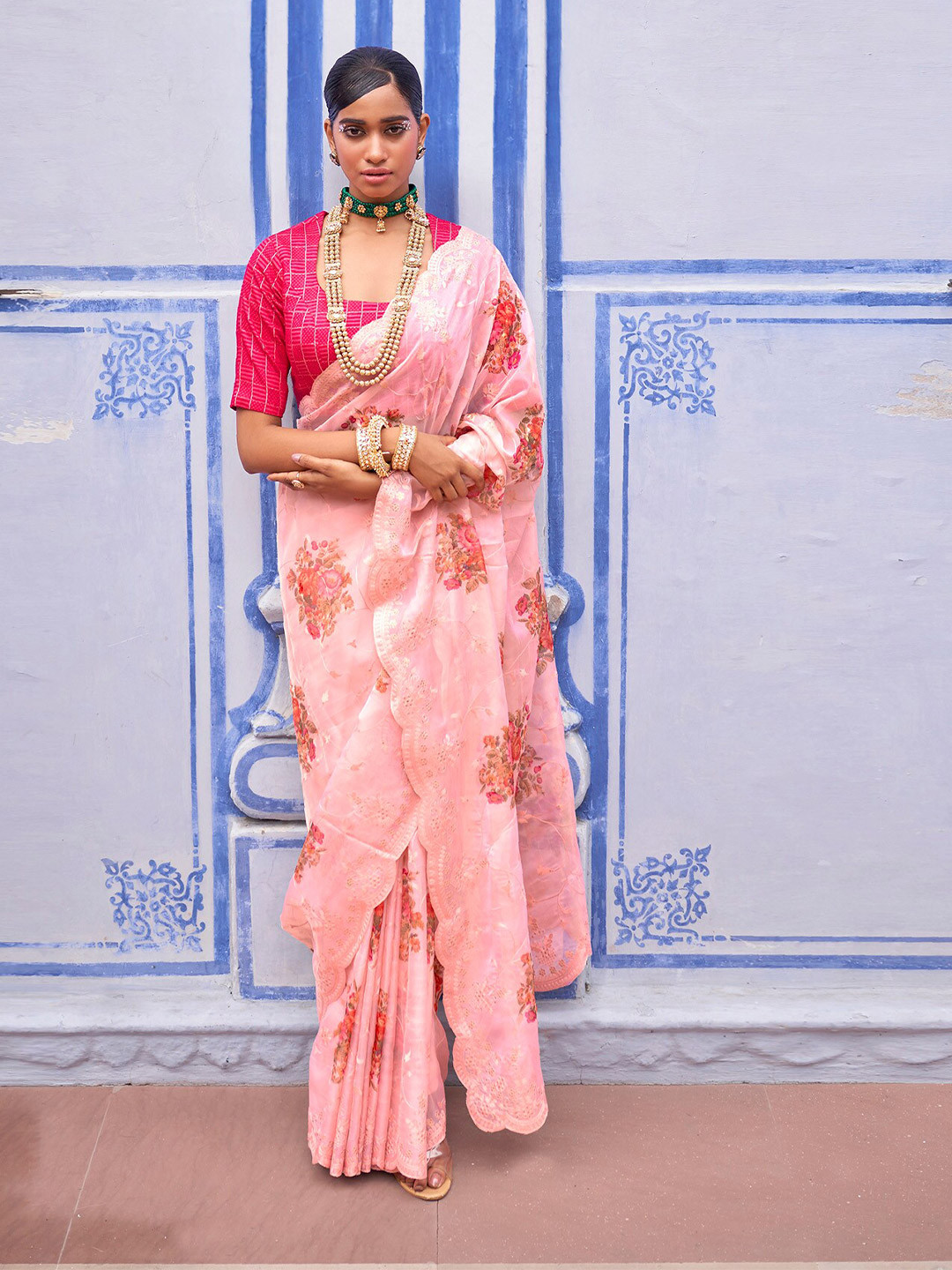 

elora Floral Printed Saree, Pink