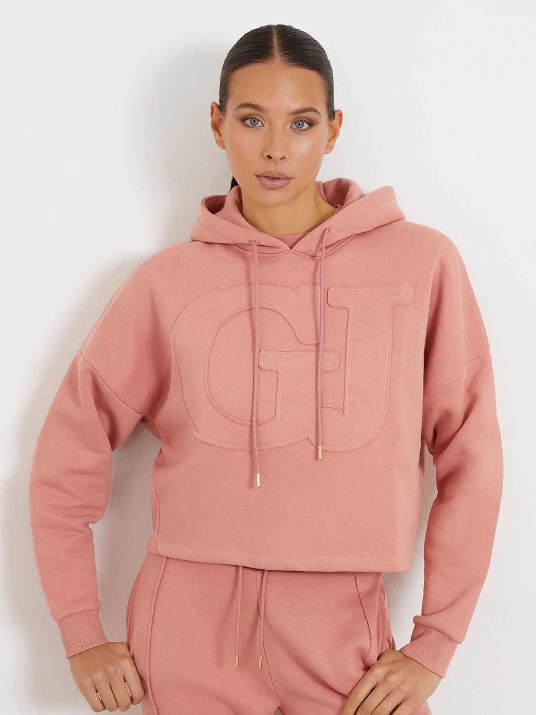 

GUESS Hooded Drop-Shoulder Sleeves Crop Pullover, Peach