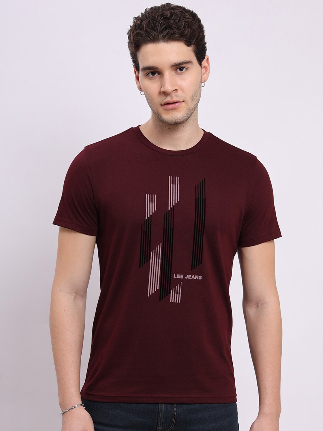 

Lee Geometric Printed Slim Fit Pure Cotton T-shirt, Red