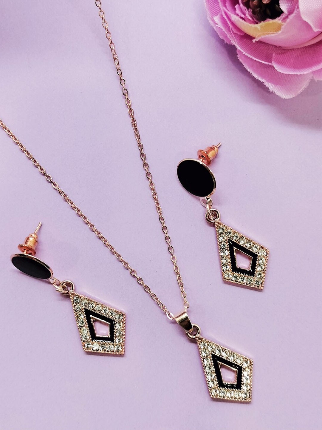 

FEMMIBELLA Gold-Plated Stone-studded Jewellery Set