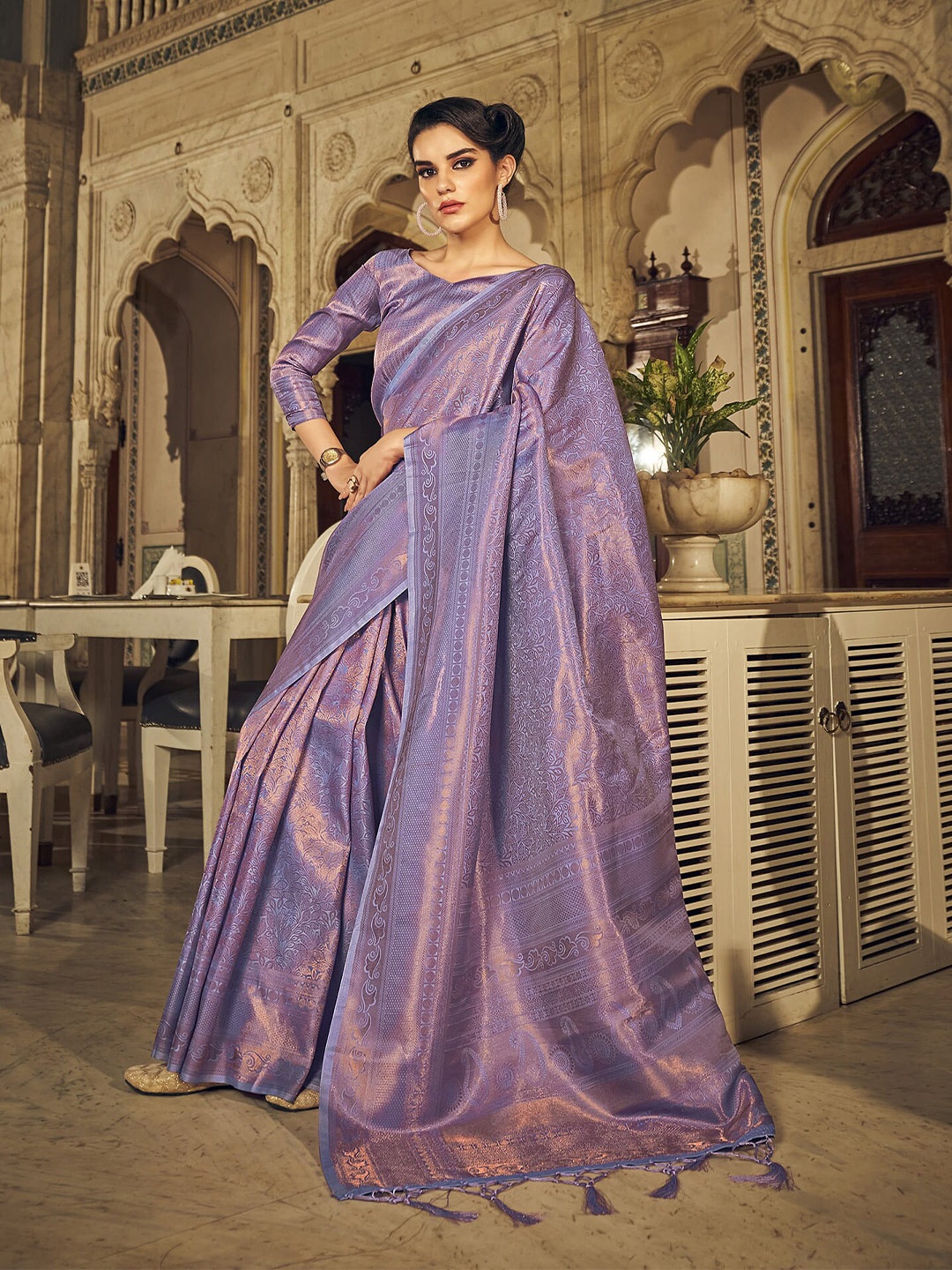 

elora Woven Design Satin Zari Kanjeevaram Saree, Purple