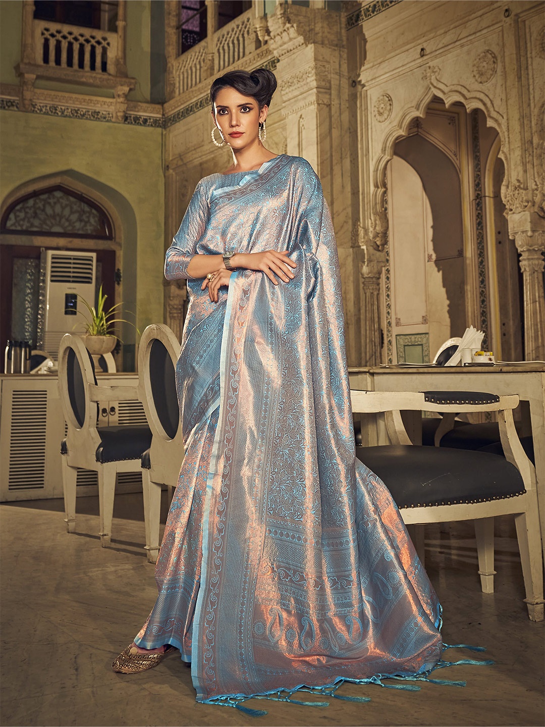 

elora Woven Design Satin Zari Kanjeevaram Saree, Blue