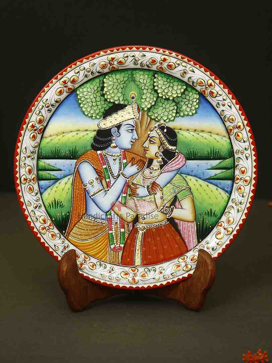 

HANDICRAFTS PARADISE Gold Toned & Red Marble Round Plate Showpiece