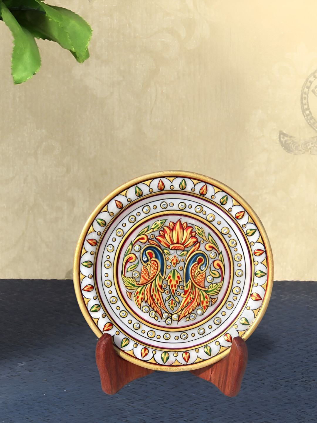 

HANDICRAFTS PARADISE Gold Toned & Red Marble Round Plate Showpiece