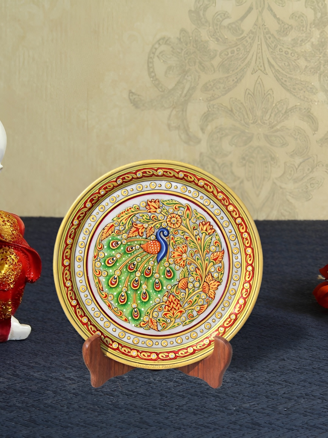 

HANDICRAFTS PARADISE Gold Toned & Red Marble Round Plate Showpiece