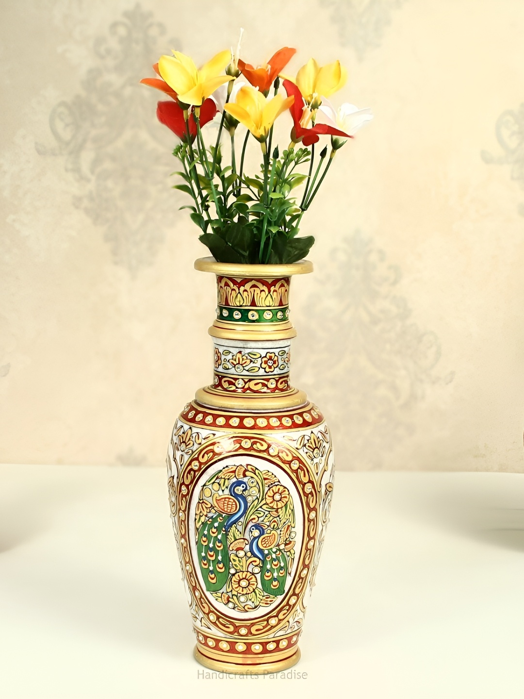 

HANDICRAFTS PARADISE White & Gold Toned Peacock Textured Marble Vase