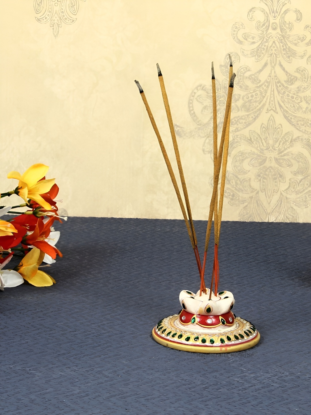 

HANDICRAFTS PARADISE Red and Green Marble Showpiece