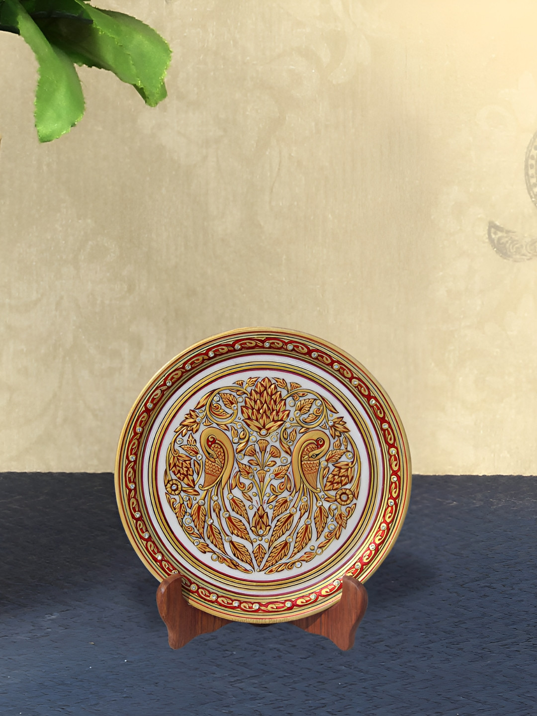 

HANDICRAFTS PARADISE Gold Toned & Red Marble Round Plate Showpiece