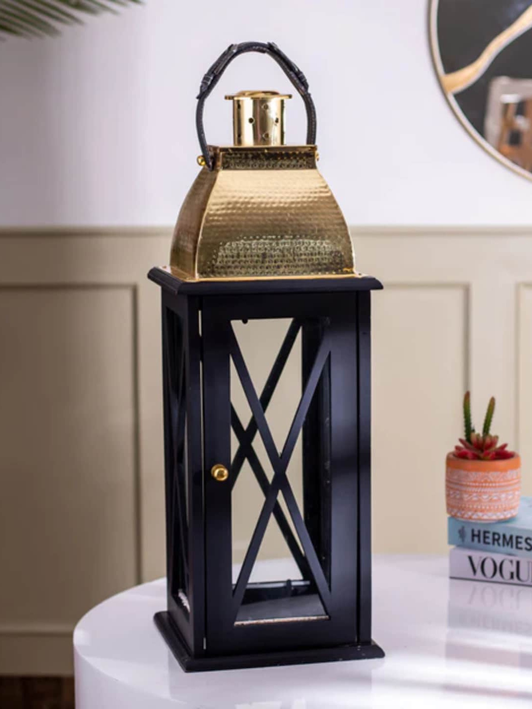 

THEDECORKART Gold Toned & Black Metal Candle Holder