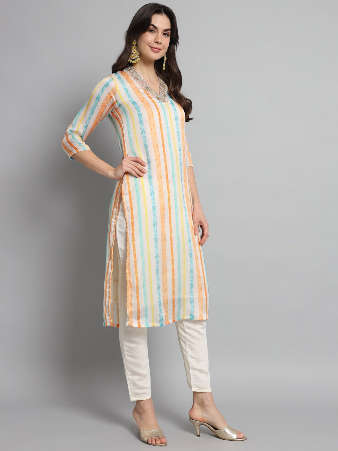 

KALINI Printed Kurta with Trousers & Dupatta, Cream