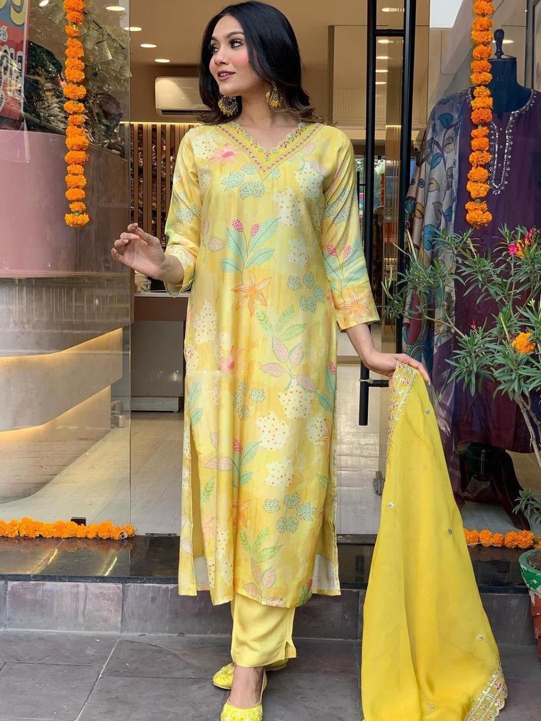 

KALINI Floral Printed Kurta with Trousers & With Dupatta, Yellow