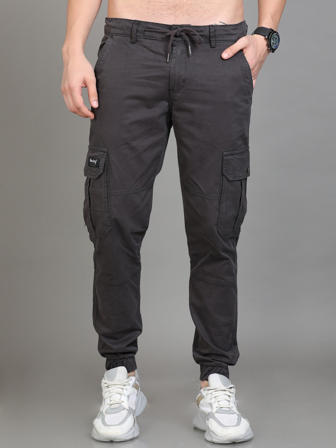 

Reslag Men Mid-Rise Cotton Cargos Joggers, Grey