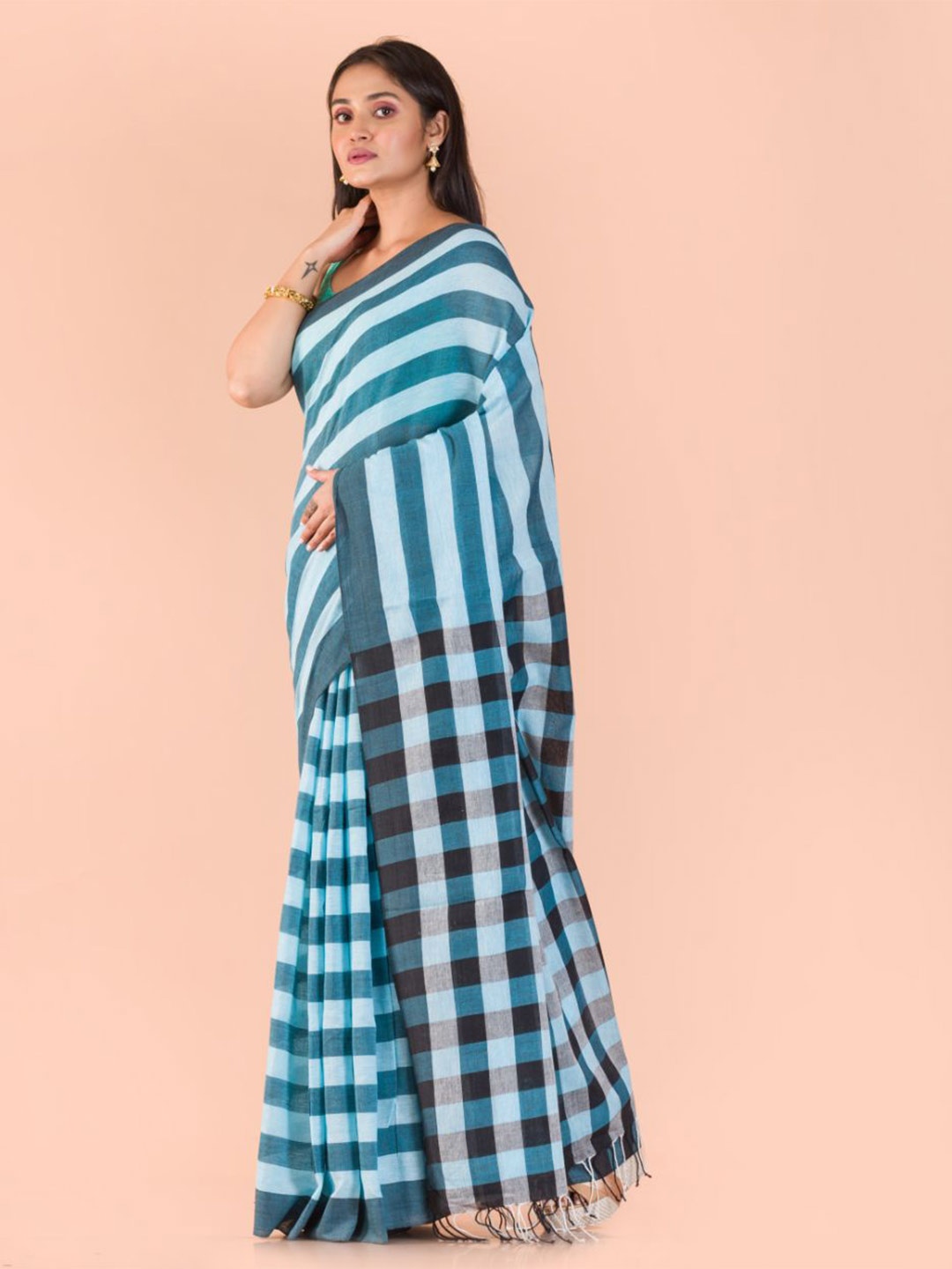 

Angoshobha Striped Woven Design Pure Cotton Saree, Blue