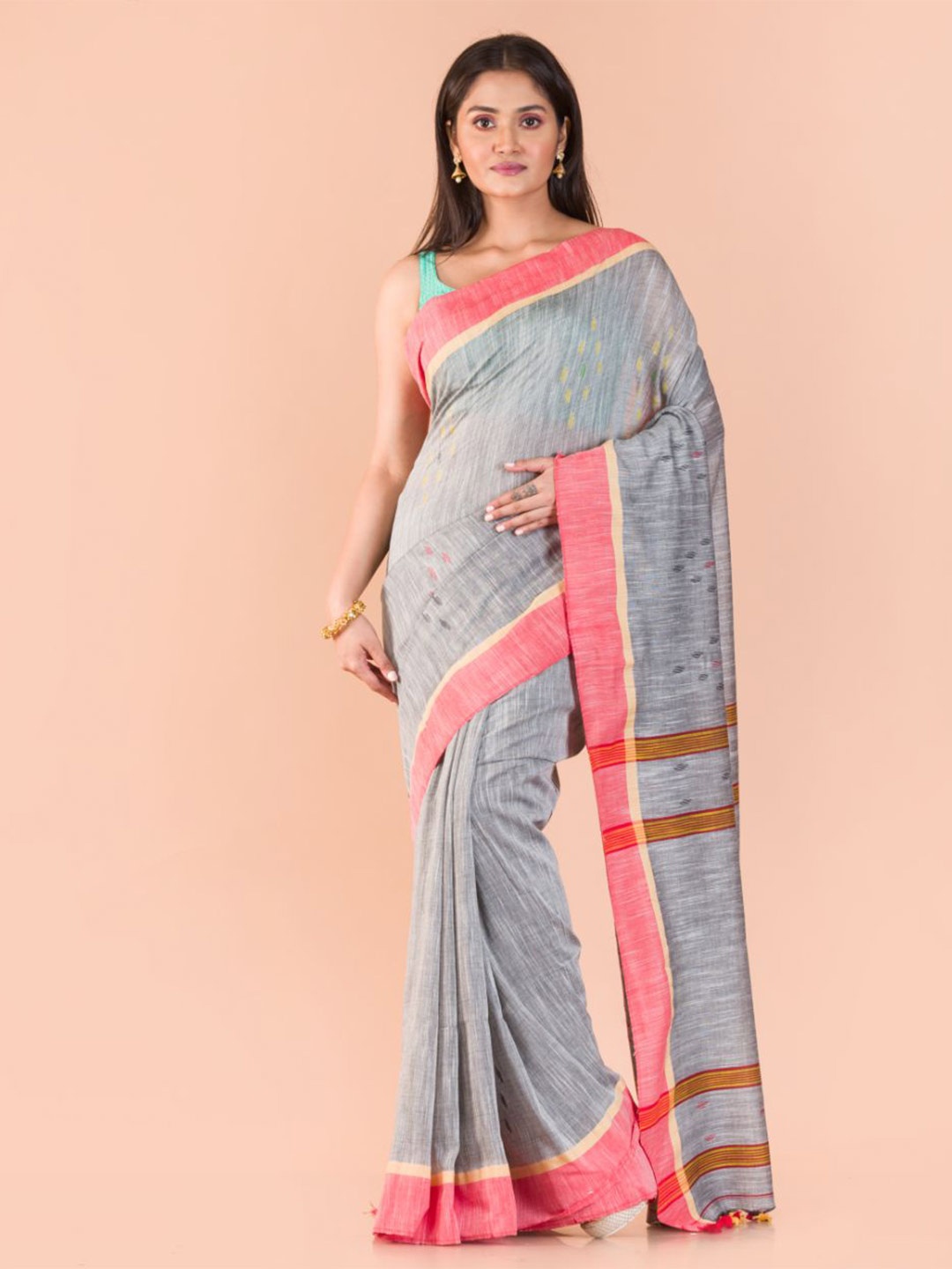 

Angoshobha Geometric Woven Design Zari Pure Cotton Jamdani Saree, Grey