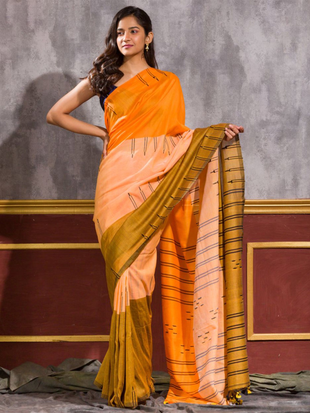 

Angoshobha Striped Woven Design Pure Cotton Saree, Orange