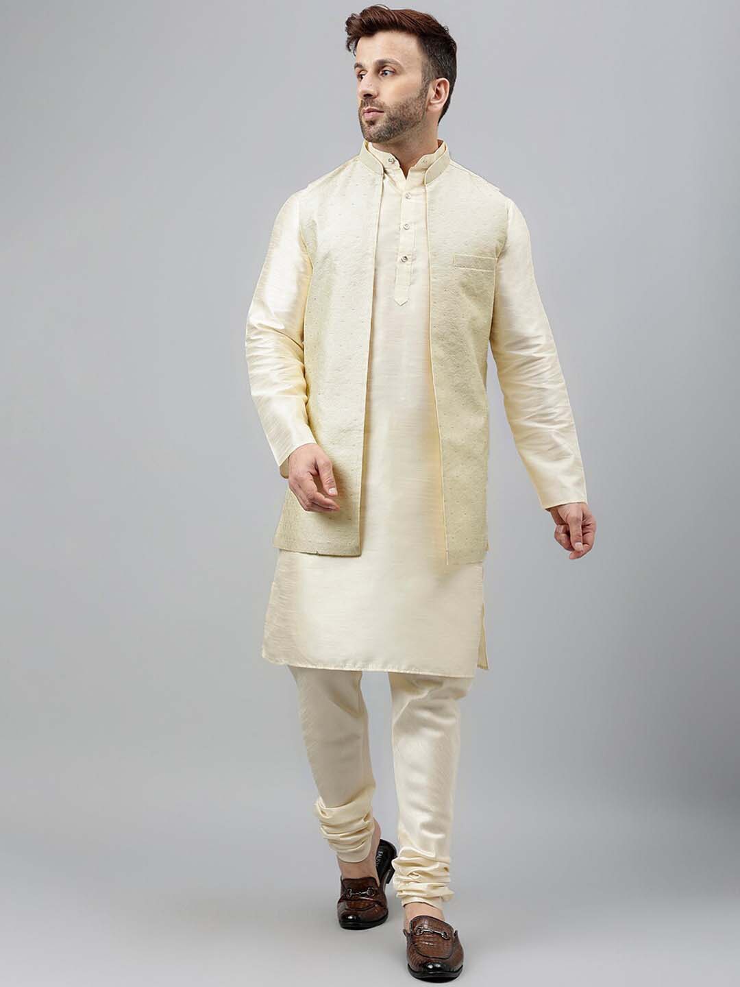 

Hangup Ethnic Motifs Mandarin Collar Dupion Silk Kurta With Pyjama, Off white