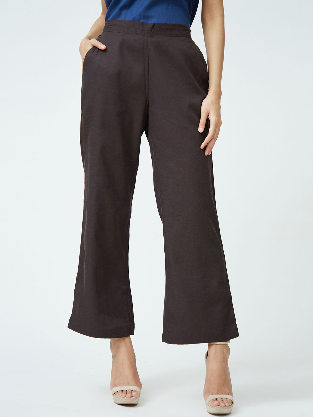 

Saltpetre V-Neck Organic Cotton Top With Trousers, Coffee brown