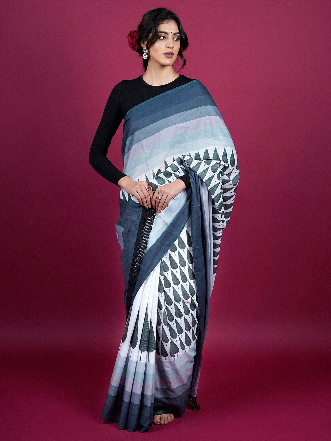 

BUTA BUTI Ethnic Motifs Striped Pure Cotton Saree, Grey