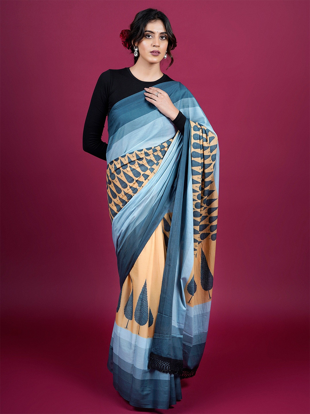 

BUTA BUTI Floral Printed Pure Cotton Saree, Blue